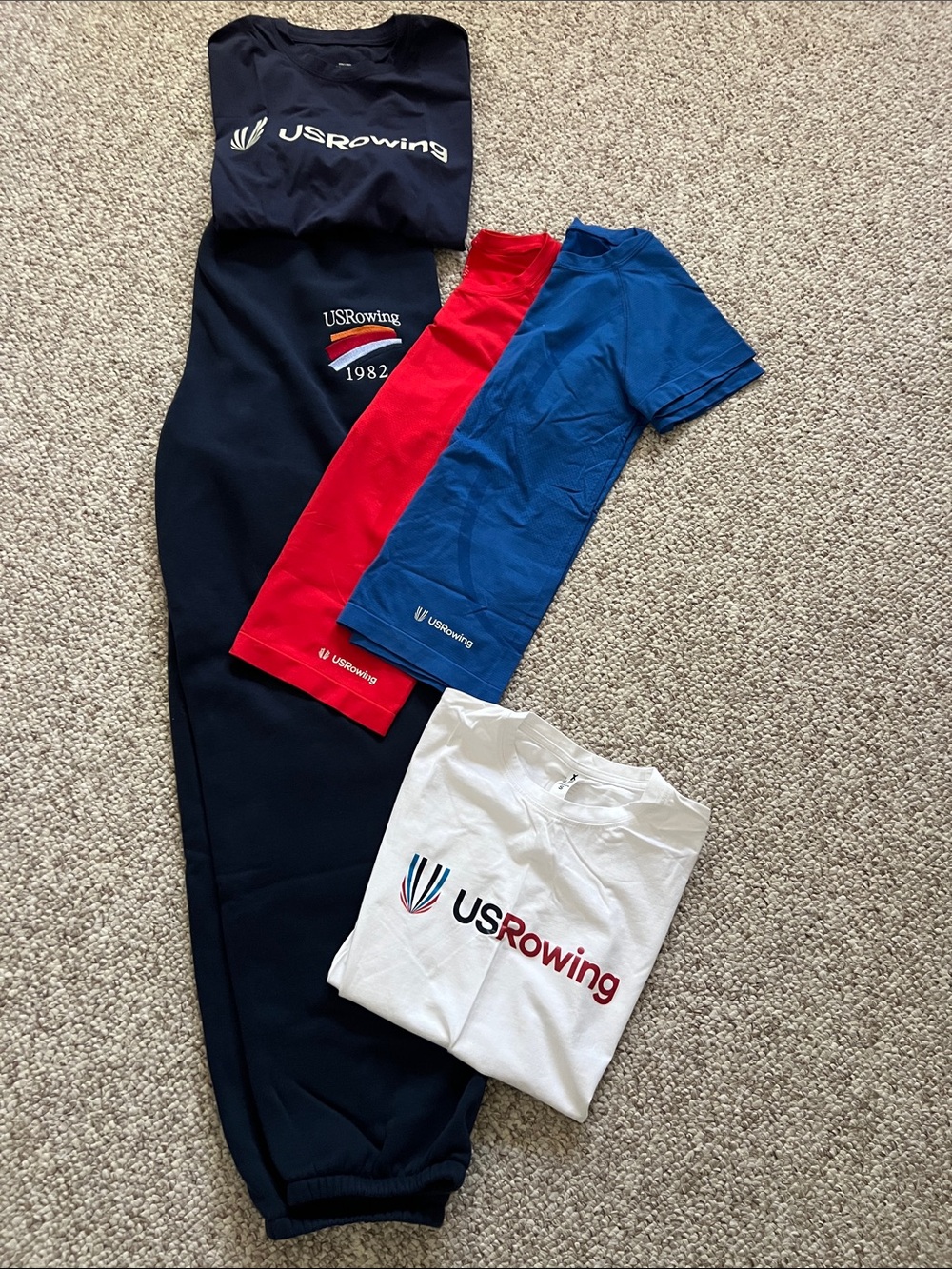 Women’s US ROWING KIT size small tops and medium sweatpants
